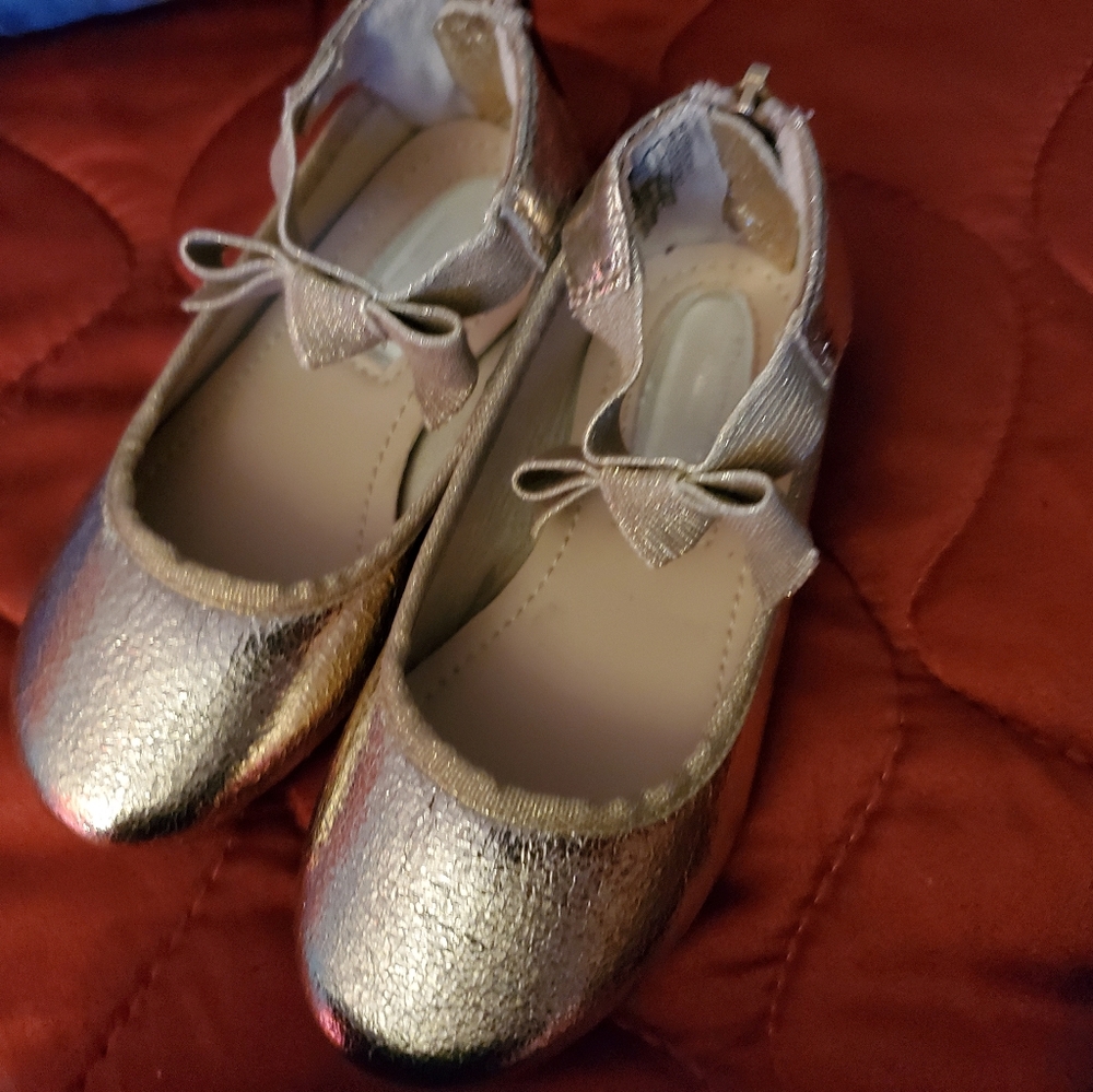Toddler flat shoes